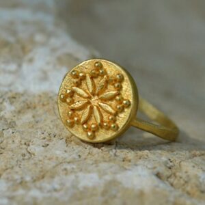18 Kt Hallmark  Solid Yellow Gold Textured Flower Finger Ring Size 5-9
