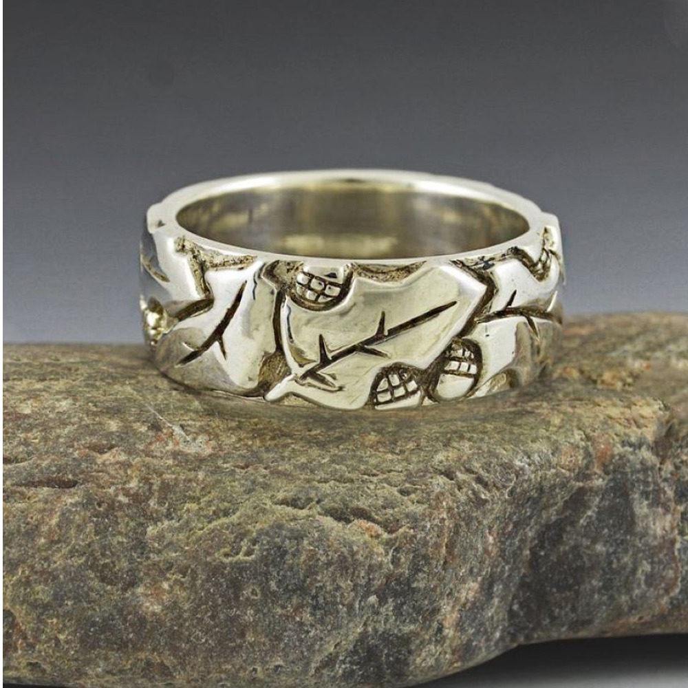 14 Kt Hallmark  Solid White Gold Oak Leaf Wedding Ring Band Size 5-9