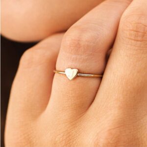 18 Kt Hallmark  Solid Yellow Gold Initial Letter J Heart Ring Size 6-9