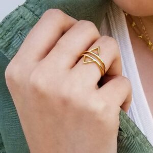 22 Kt Hallmark Real Solid Yellow Gold Triangle Dainty V Ring Size 6-10