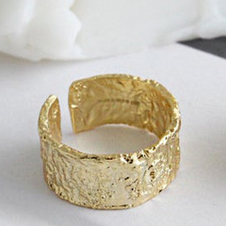 18 Kt Hallmark Yellow Gold Foil Textured Open Band Ring Size 6-9 - Image 2
