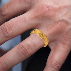 18 Kt Yellow Gold Cut Pattern Textured Men's Band Ring Size 8-11