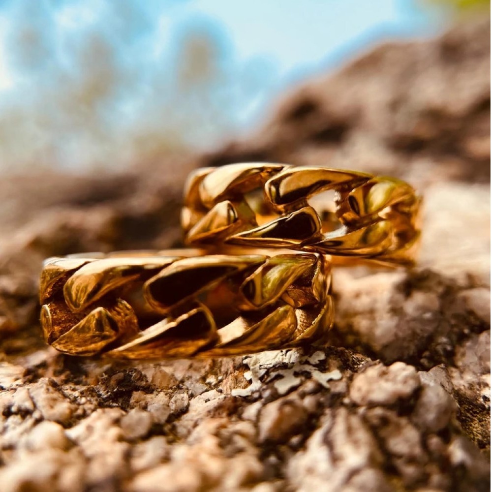 18 Kt Yellow Gold Cuban Chain Link Design Men's Band Ring Size 8-10 - Image 4