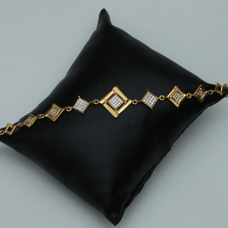 22CT Gold Ladies lucky ll1287