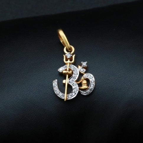 916 OM Diamond Pendant PN5719