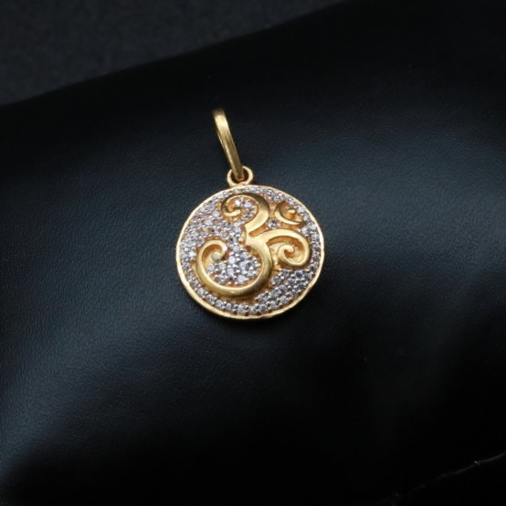 916 Diamond OM pendant PN4972