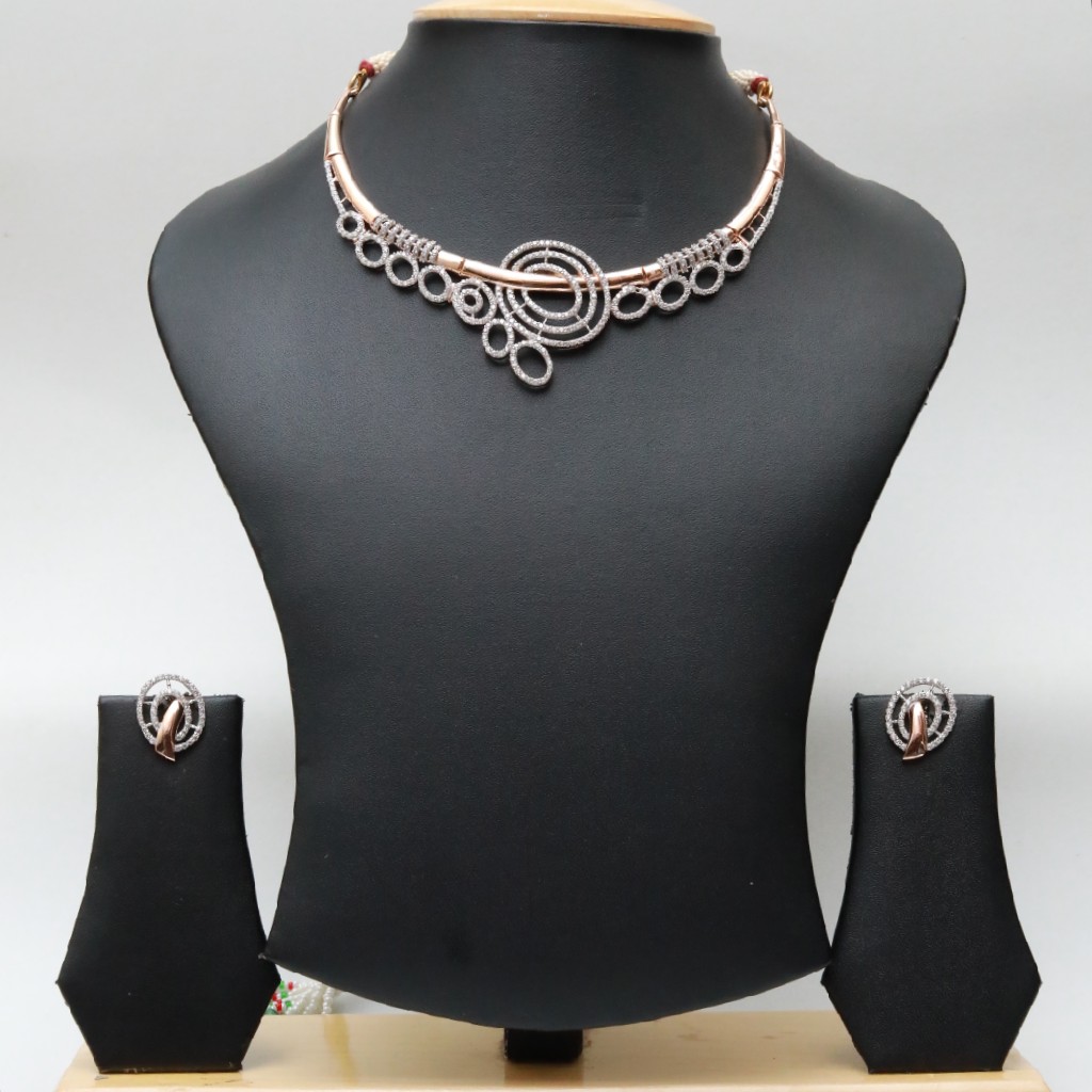 18kt Gold  diamond necklace set