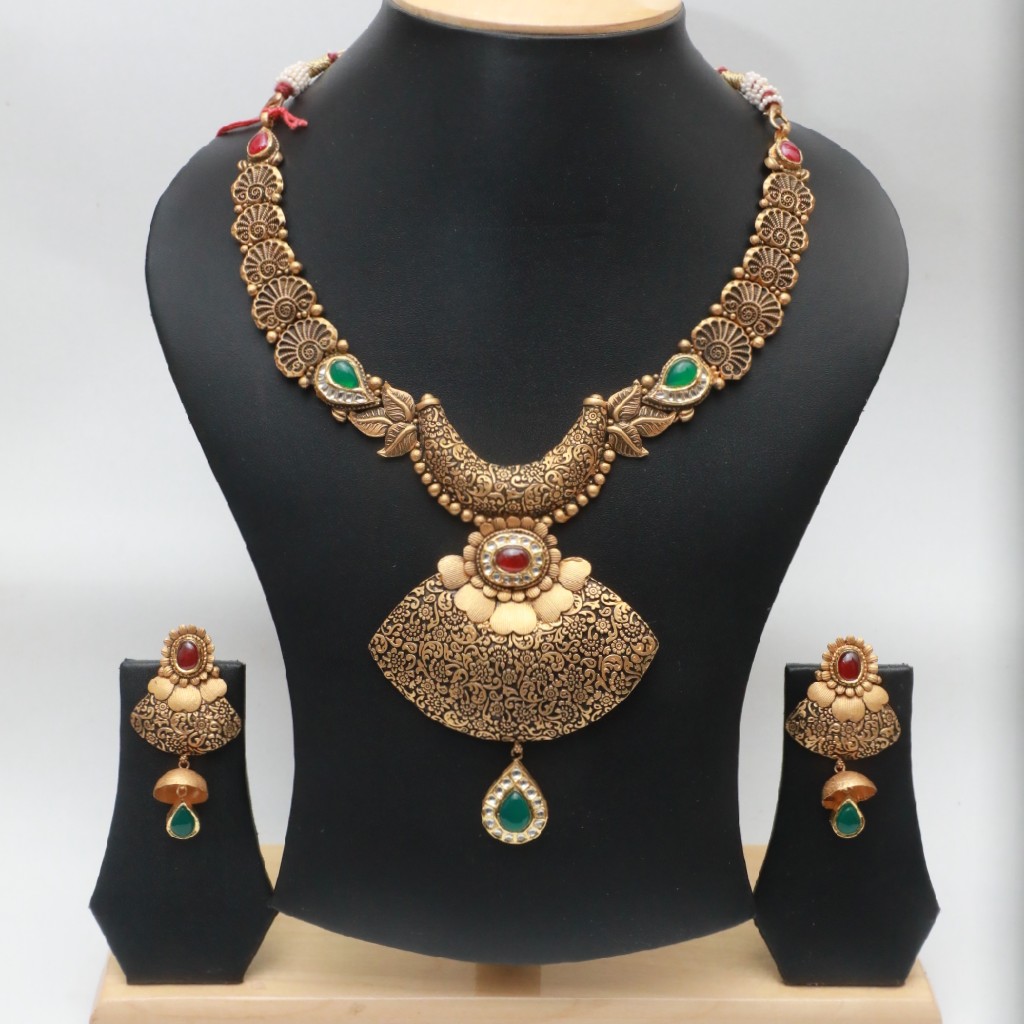 AS0033 Antique set 916