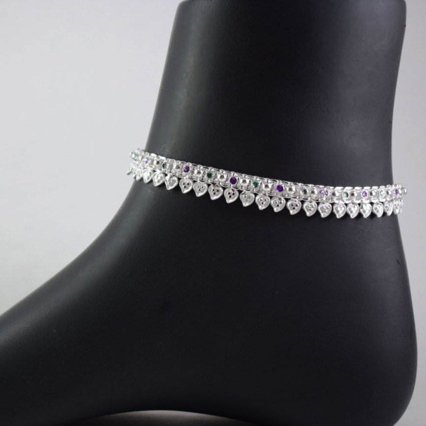 Silver charms khushboo thos pattern silver payal (anklets) for girls - Image 3