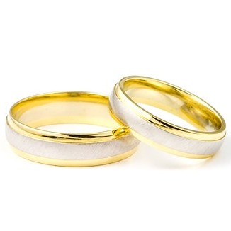18KT Gold Wedding Couple Band