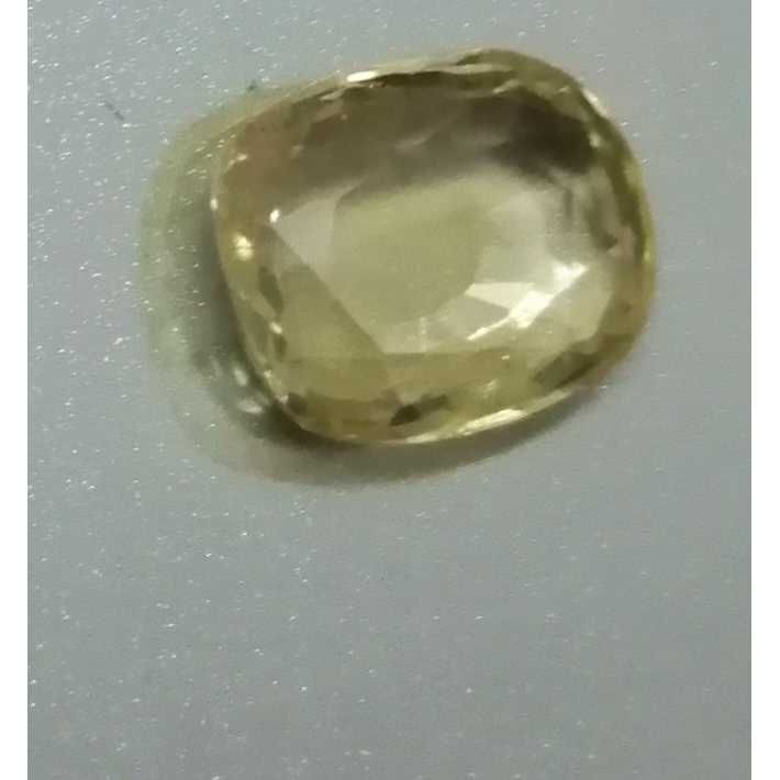 5.36ct cushion yellow yellow-sapphire-pukhraj