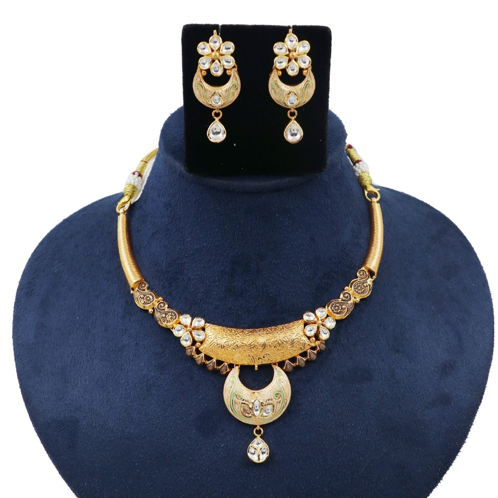 Gold Glorious Pearl Light-weight Necklace Set For Women AJNS192