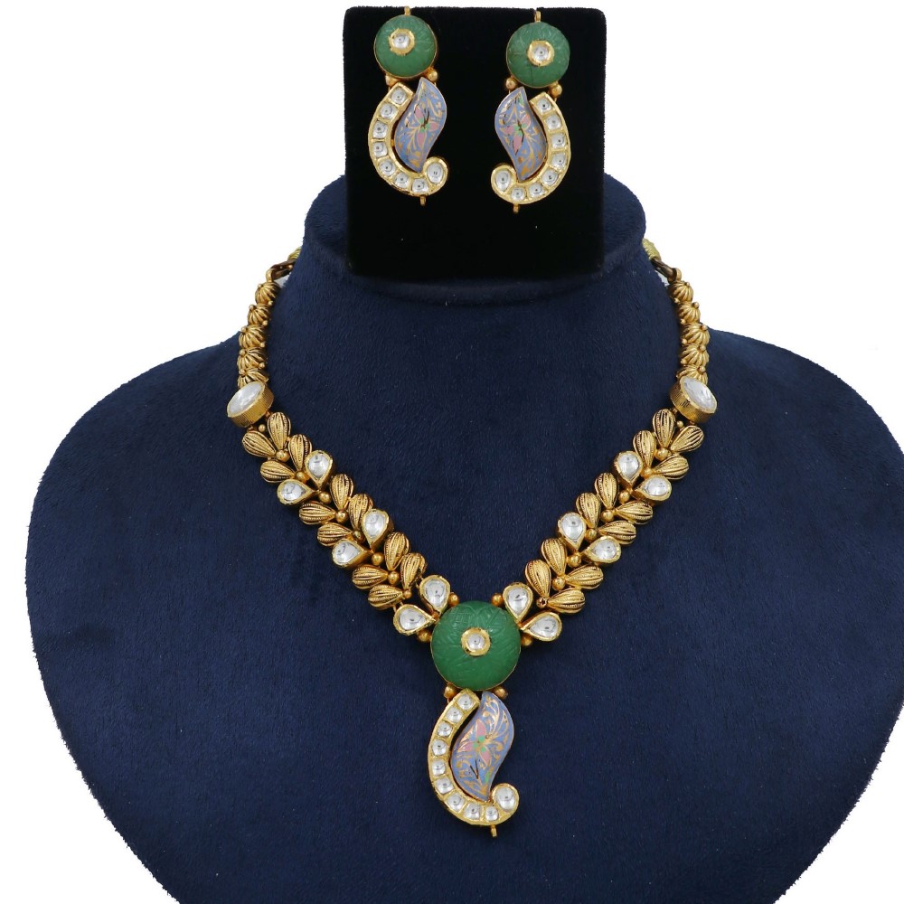 Gold Unique Pearl Light-weight Necklace Set For Women AJNS177