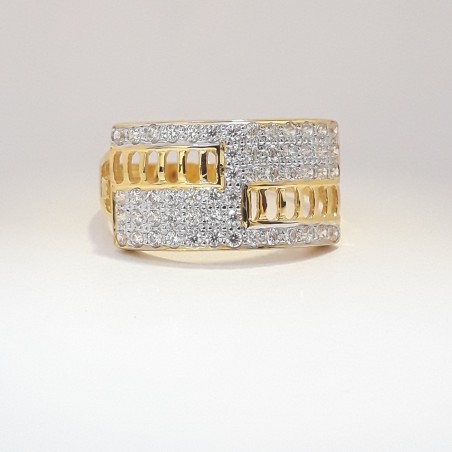 916 cz gold light weight gents ring