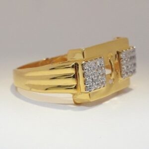 916 cz gold gents ring