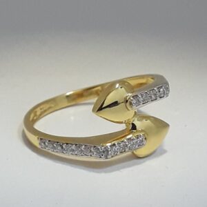916 cz fancy ring