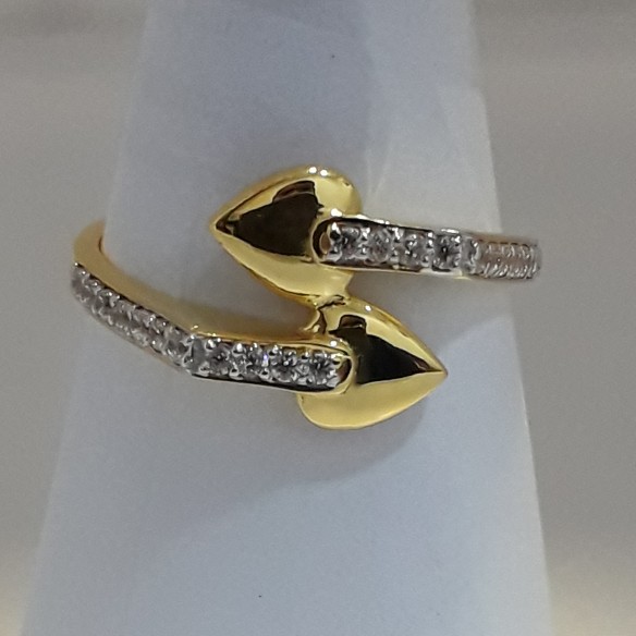 916 cz fancy ring