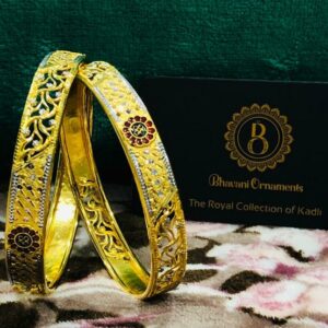22KT/916 GOLD  KADLI BANGLE