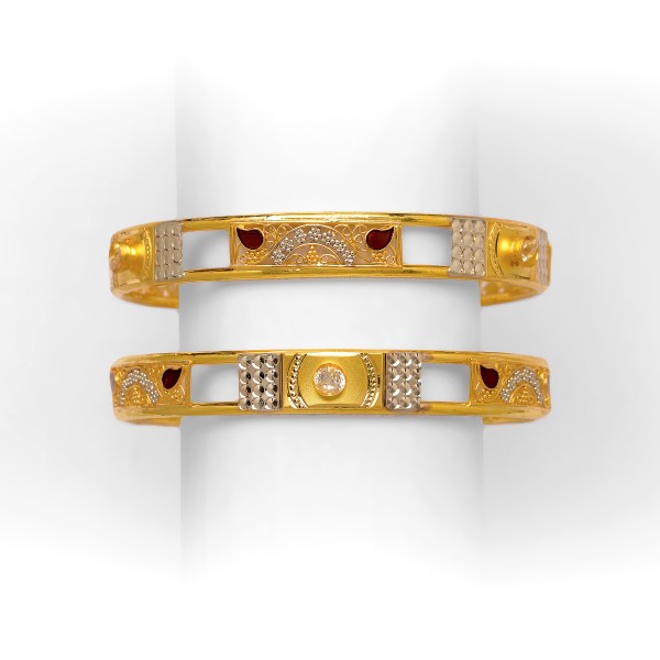 GOLD  SUPERB DESIGNED BANGLE KADLI