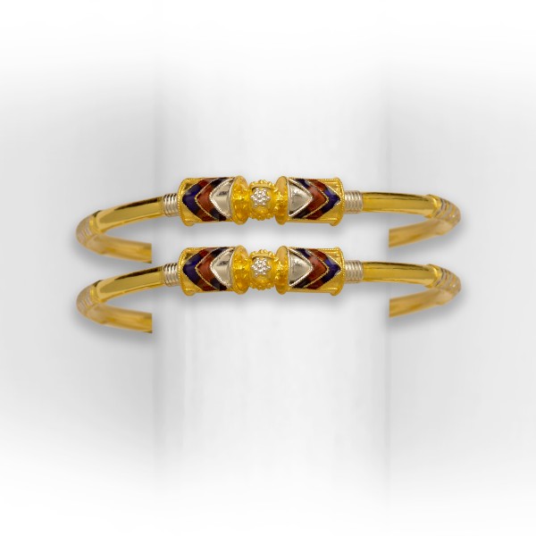ATTRACTIVE DESIGNED GOLD  BANGLE