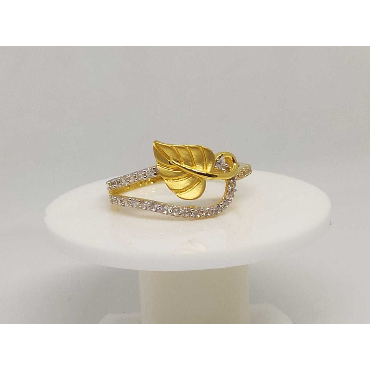916 Fancy Ladies Ring