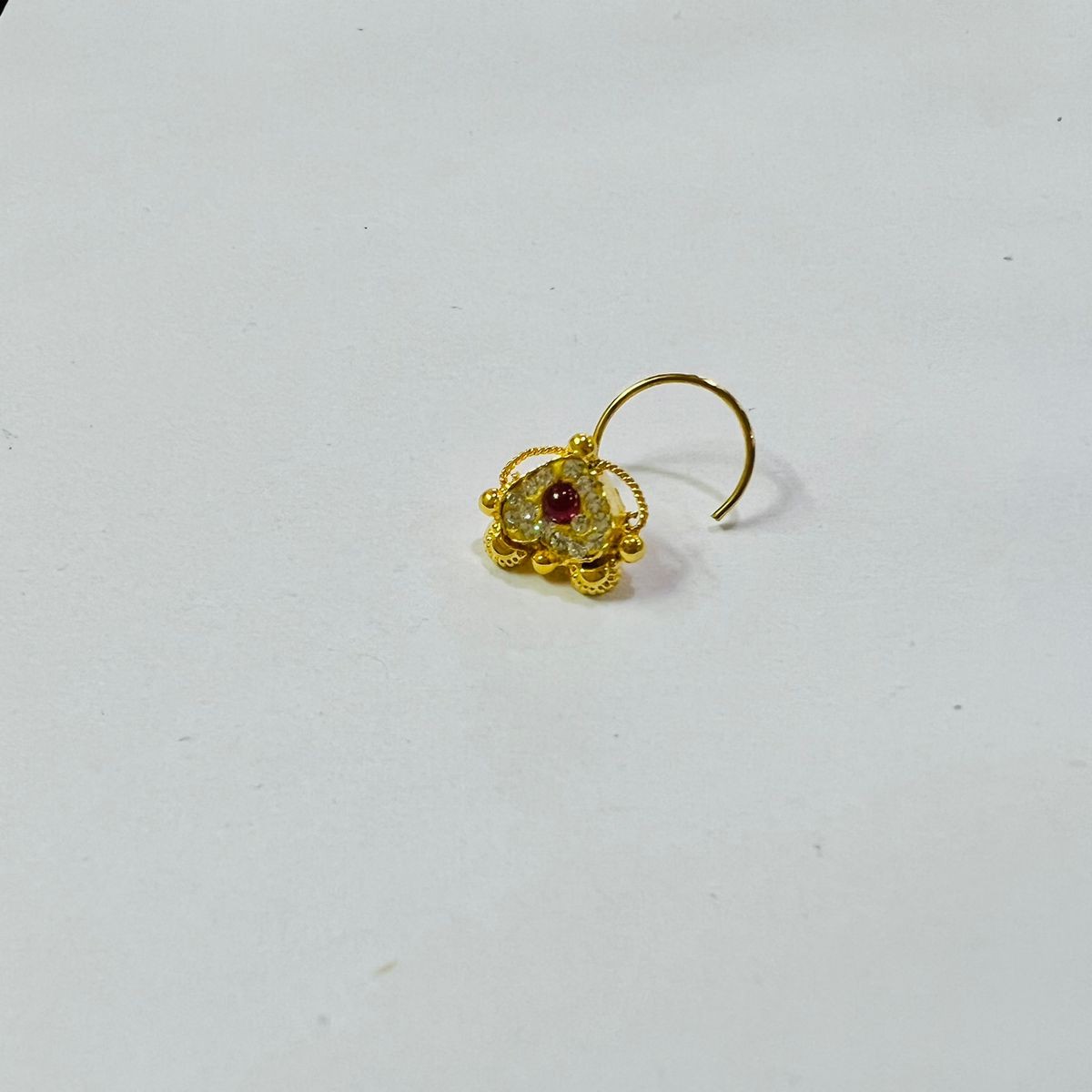 22K Gold Heart Shape Diamond Nosepin
