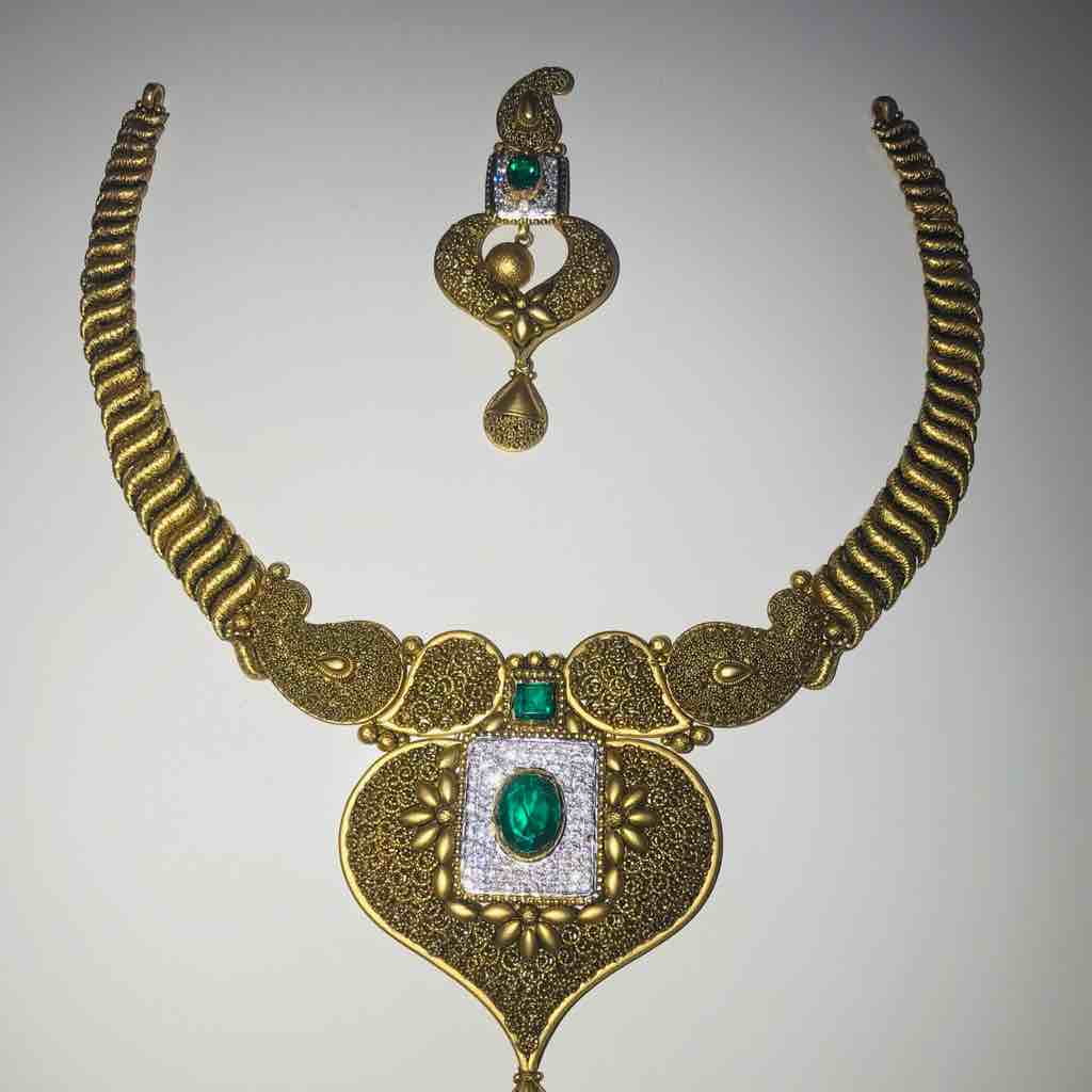 916 Gold Fancy Necklace Set