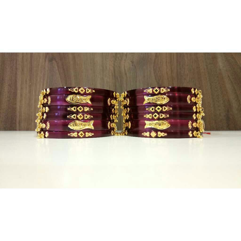 Gold Chudi bangles