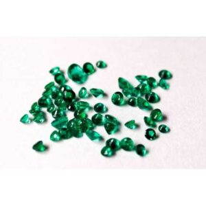 1ct round green emerald-panna