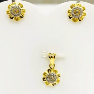 916 gold flower pendant set