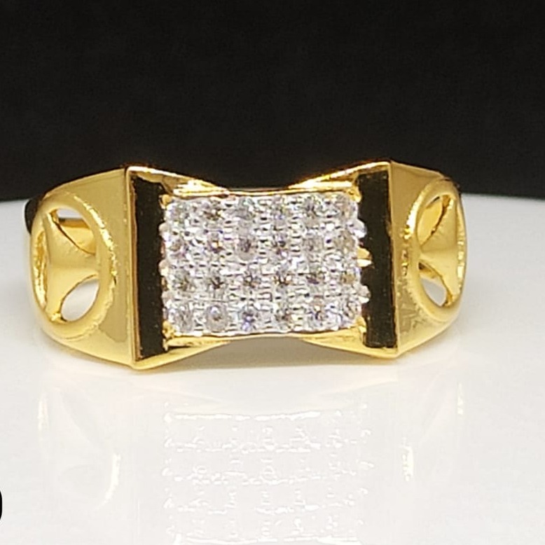 916 Gold Cz Gents Ring