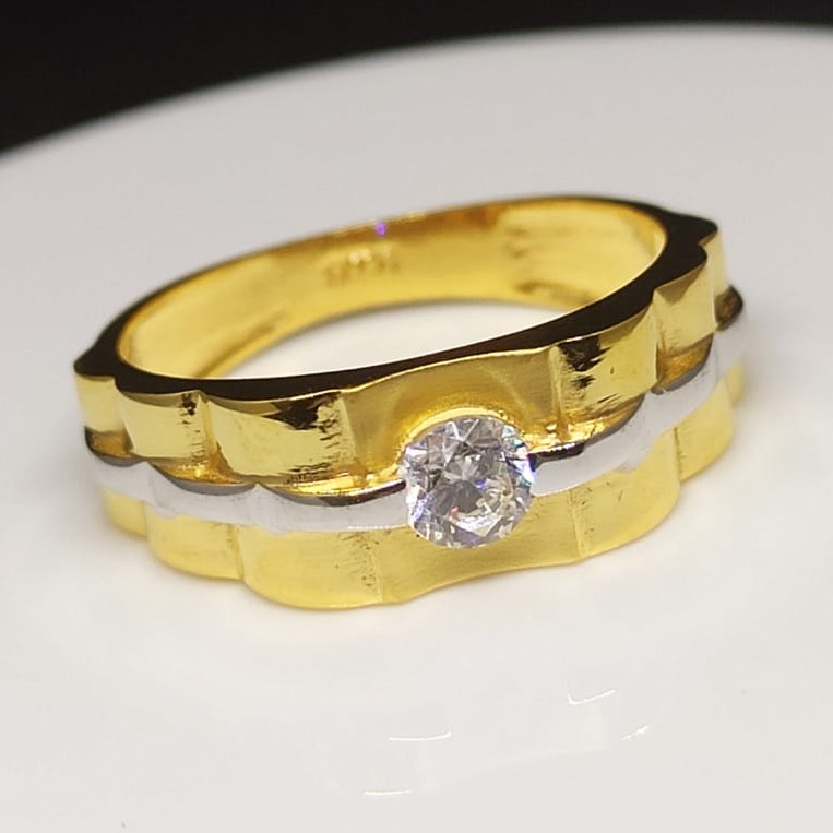 916 Gold Cz Gents Ring