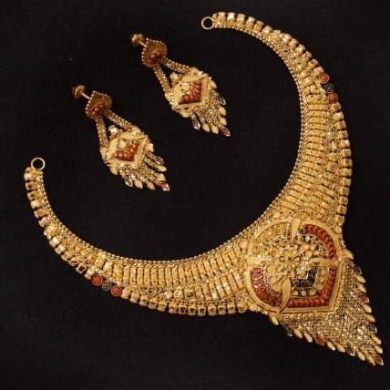 22 k 916 gold necklace set with errings