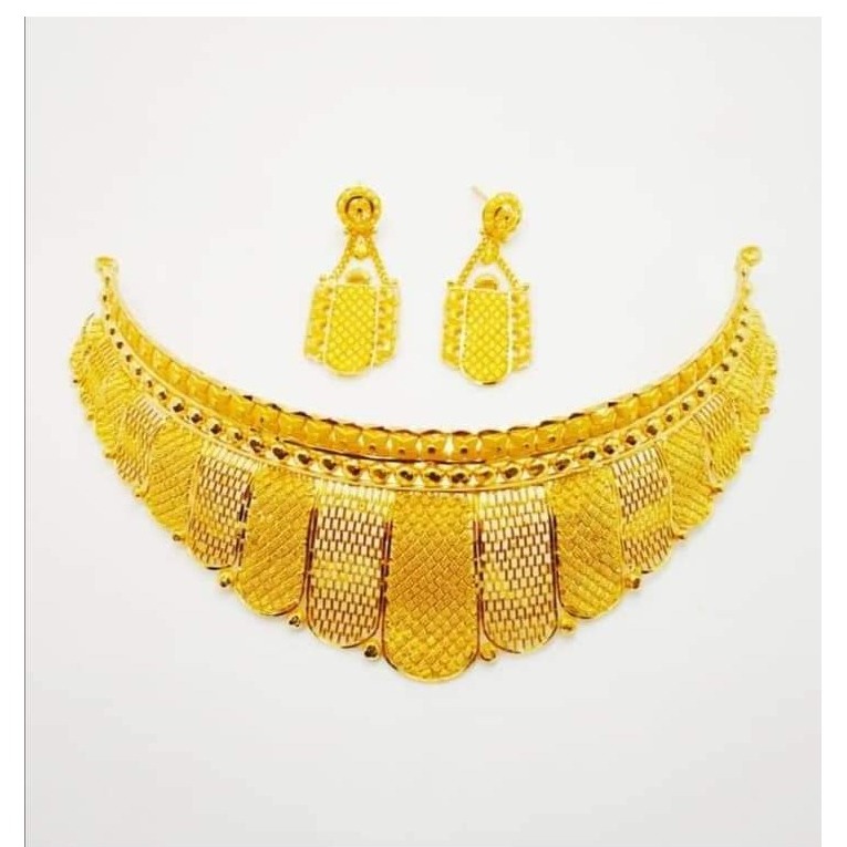916 gold necklace with earrings