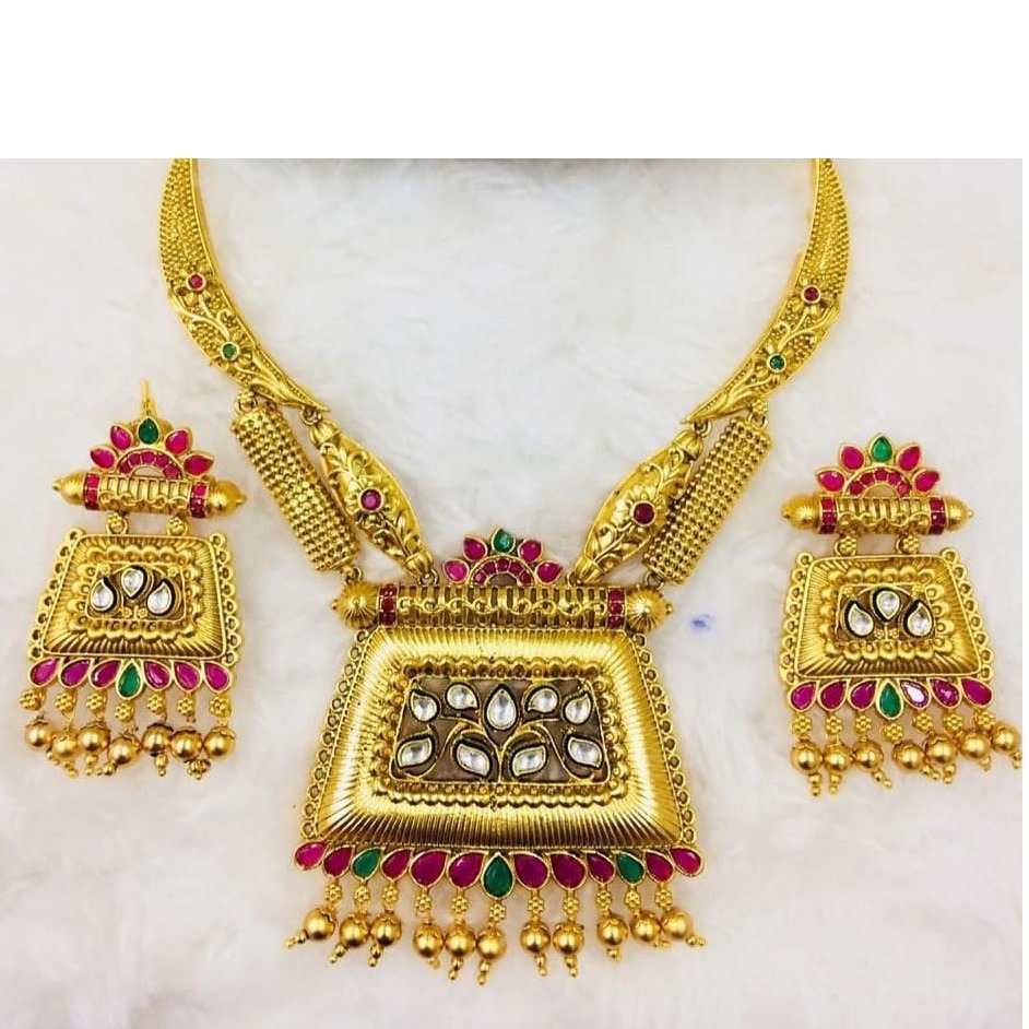 916 gold necklace with earrings