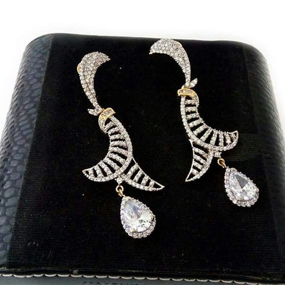 22 Kt 916 Gold  cz earrings For Ladies