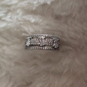 92.5 Sterling Silver Ladies Ring