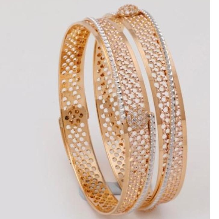 22 kt 916 gold fancy bangle