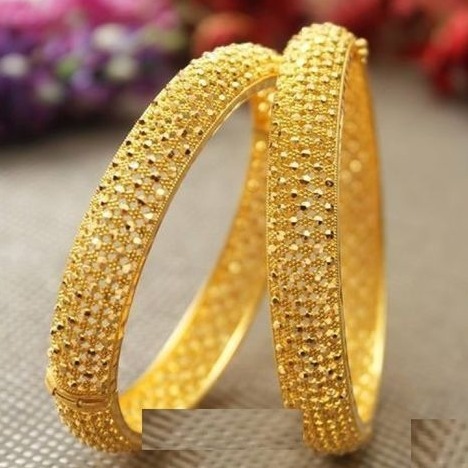 22 kt 916 gold bangle