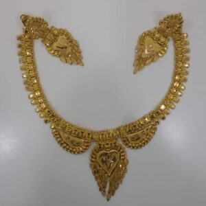 22 kt 916 gold light weight necklace set with earring