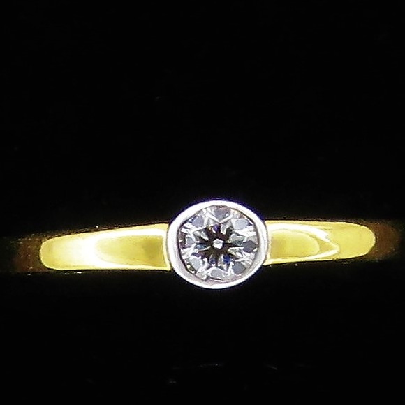 Gold Single Diamond Ring For Women KJ-R13