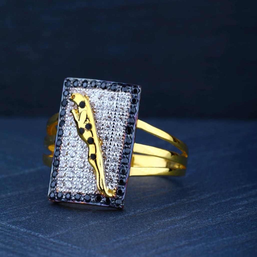 916 Gold Jaguar Ring