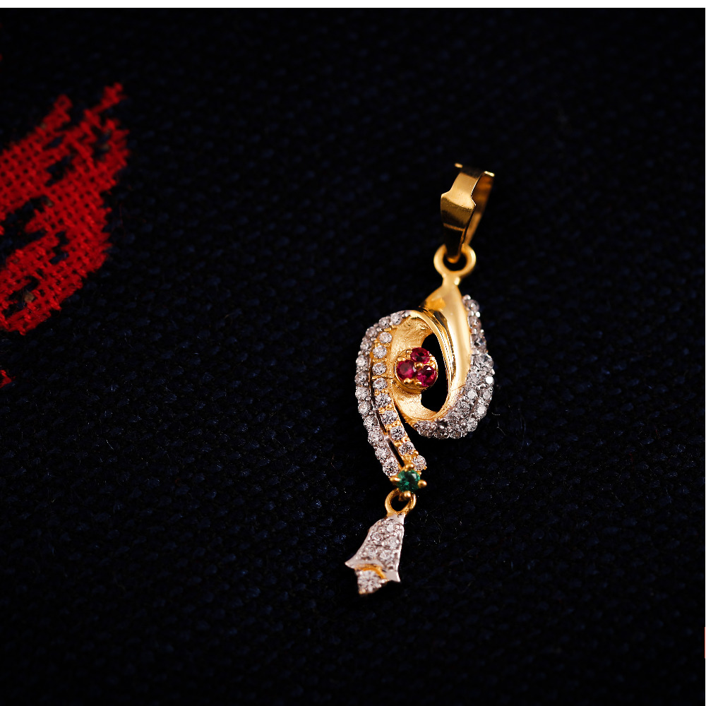 22K ABSTACT PENDANT