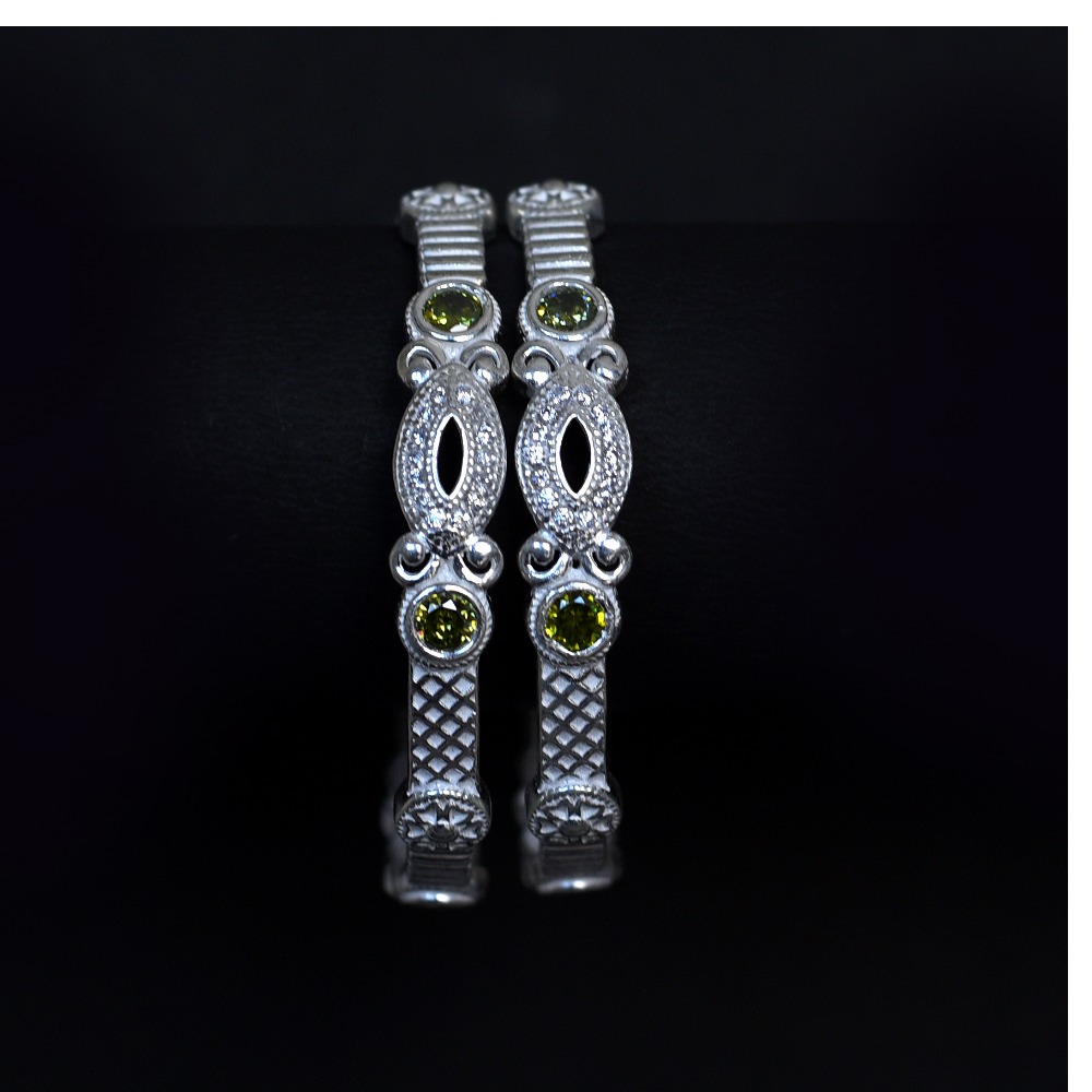 SILVER VERTICAL STONE KADLI 2.4