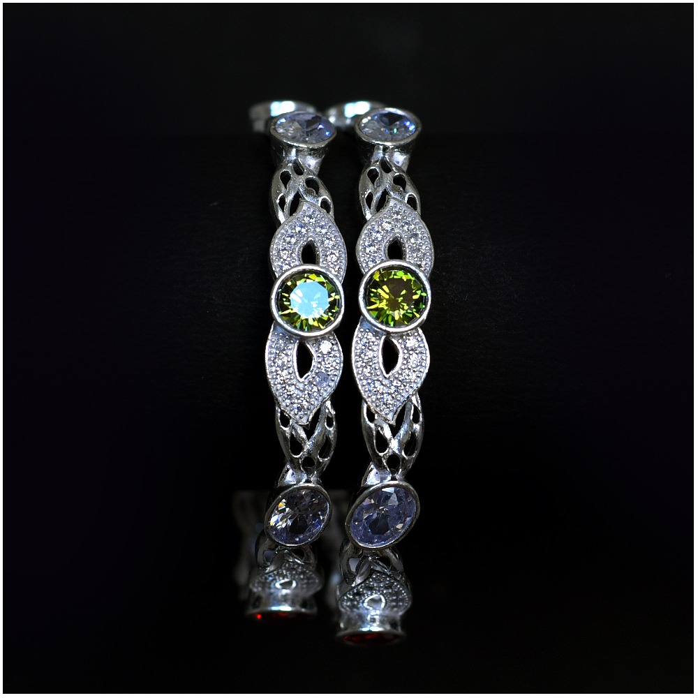 SILVER VERTICAL  KADLI 2.4