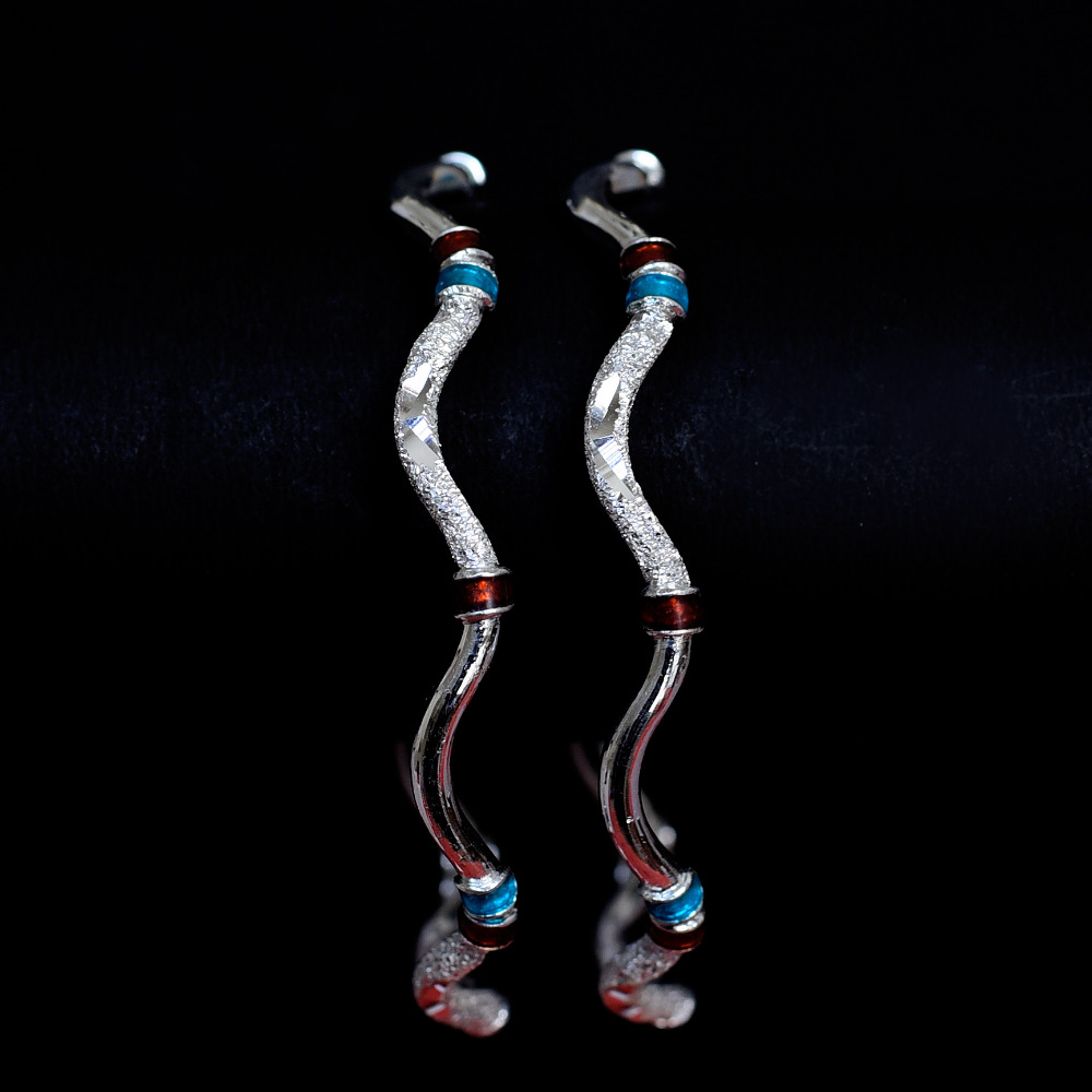 SILVER VAKIYA KADLI