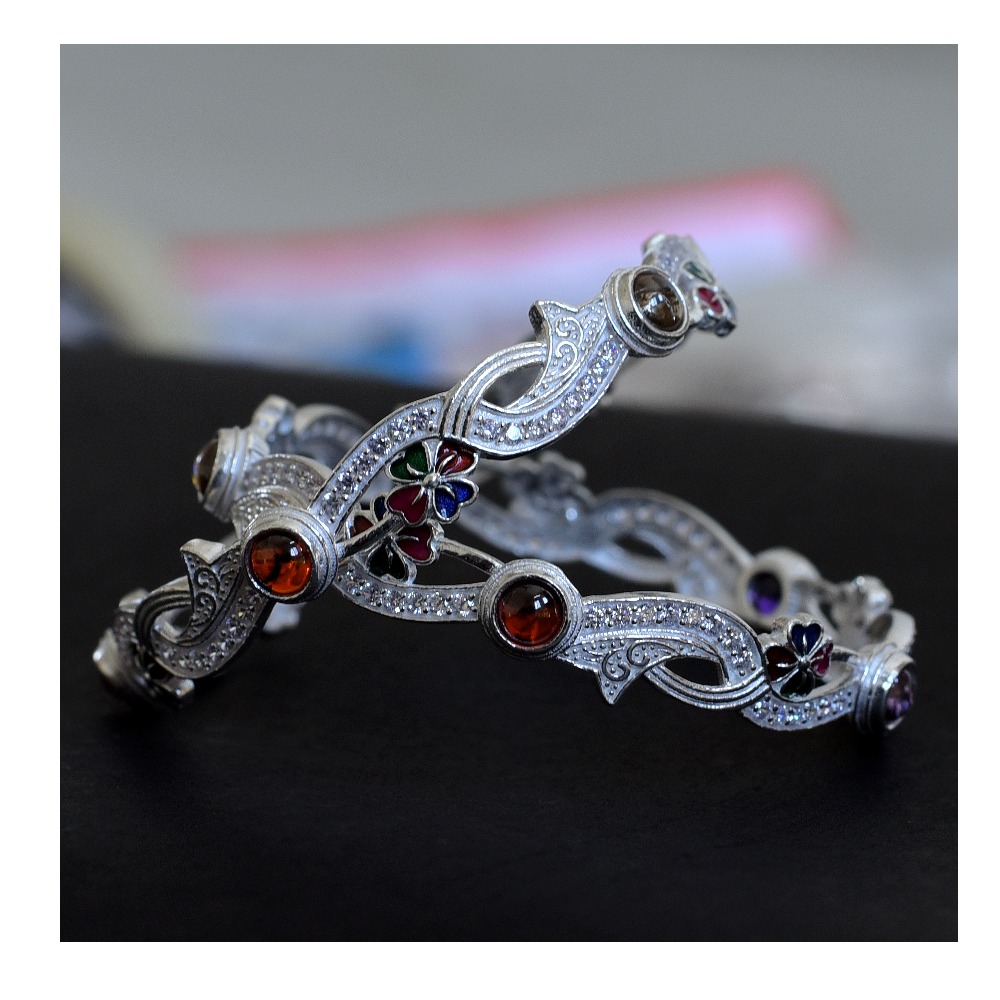 SILVER KADLI