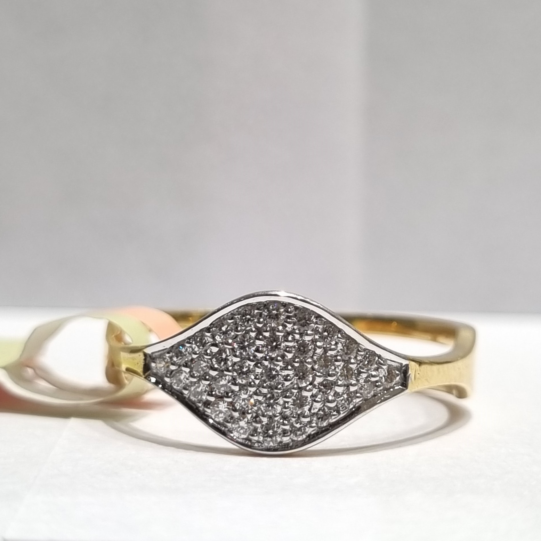 eye pattern ring