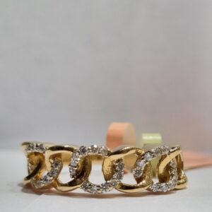 interlock chain pattern ring