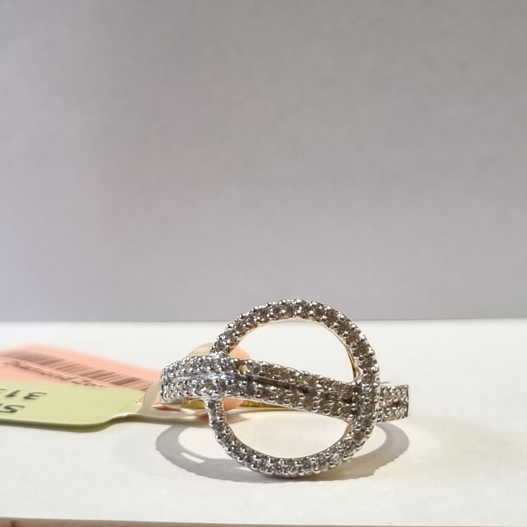 band with circle ring